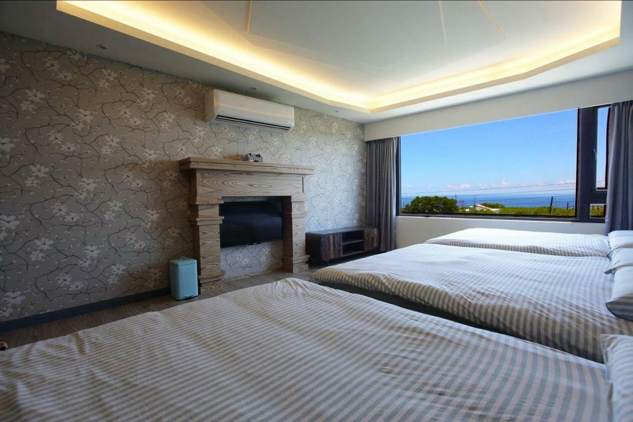 Bed and Breakfast 琉球茶室 現代館 Сяолюцю Экстерьер фото
